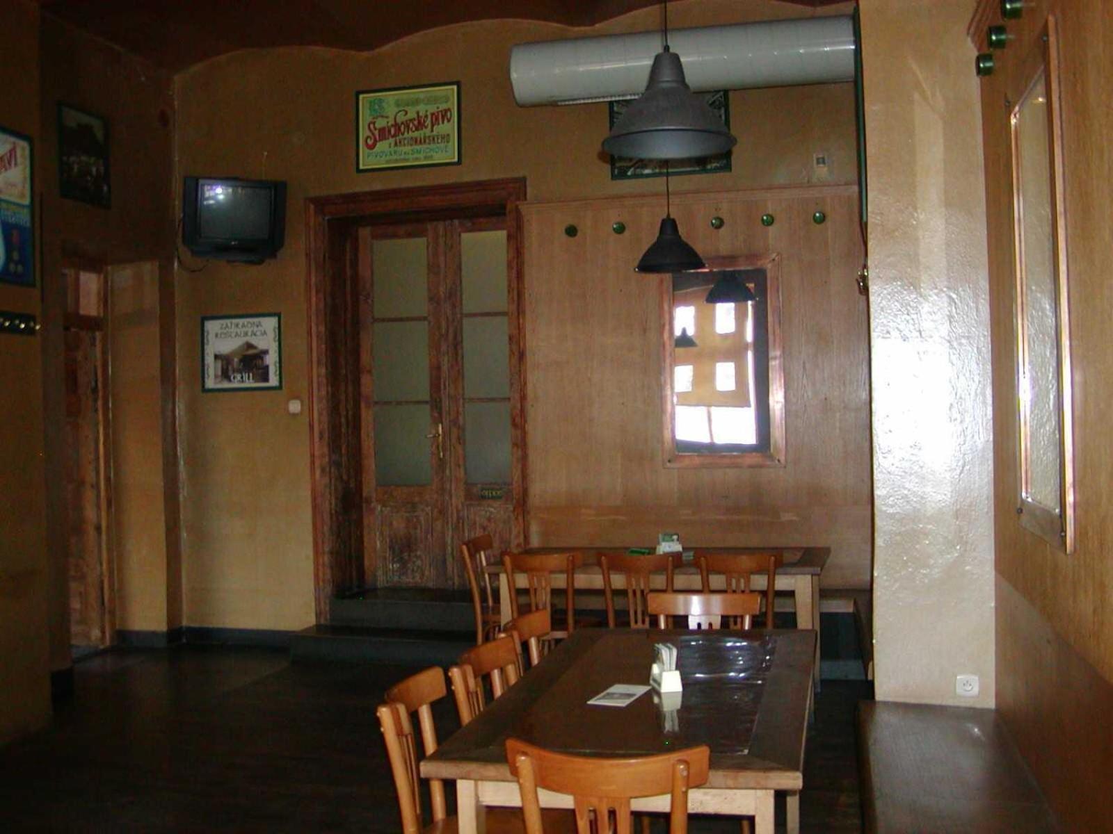 Victoria - Penzion & Restaurant Zvolen Exteriör bild