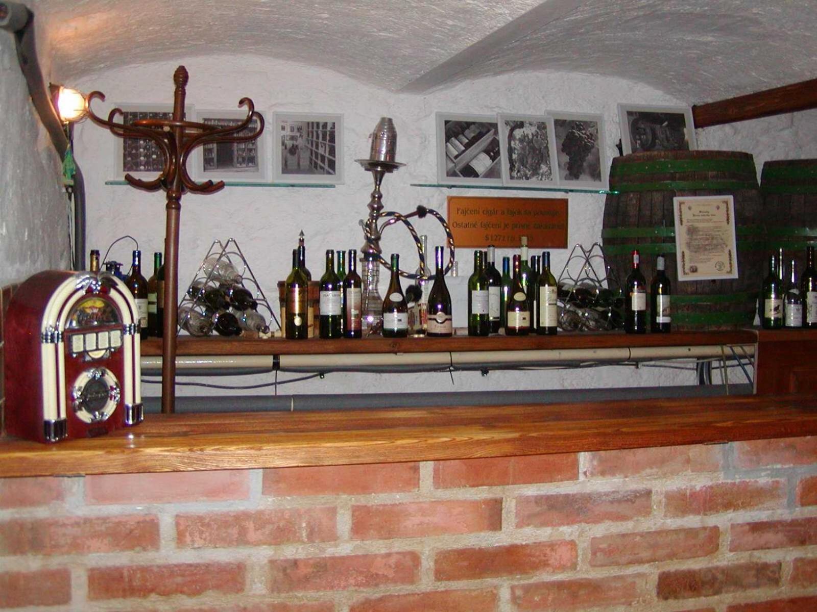 Victoria - Penzion & Restaurant Zvolen Exteriör bild